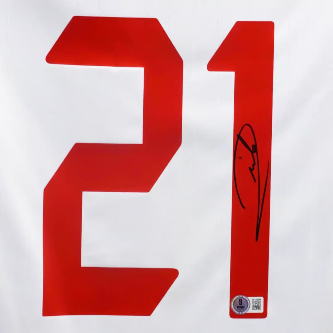Andrea Pirlo Signed AC Milan Away Soccer Jersey #21 with Beckett Witness